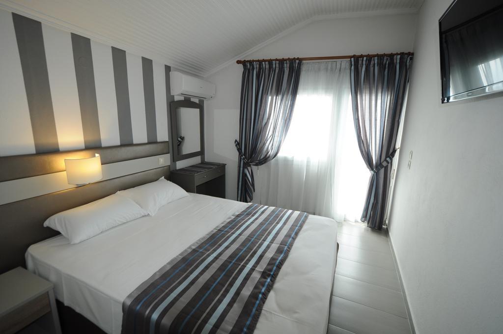 Hotel Asterias Limenaria  Rum bild
