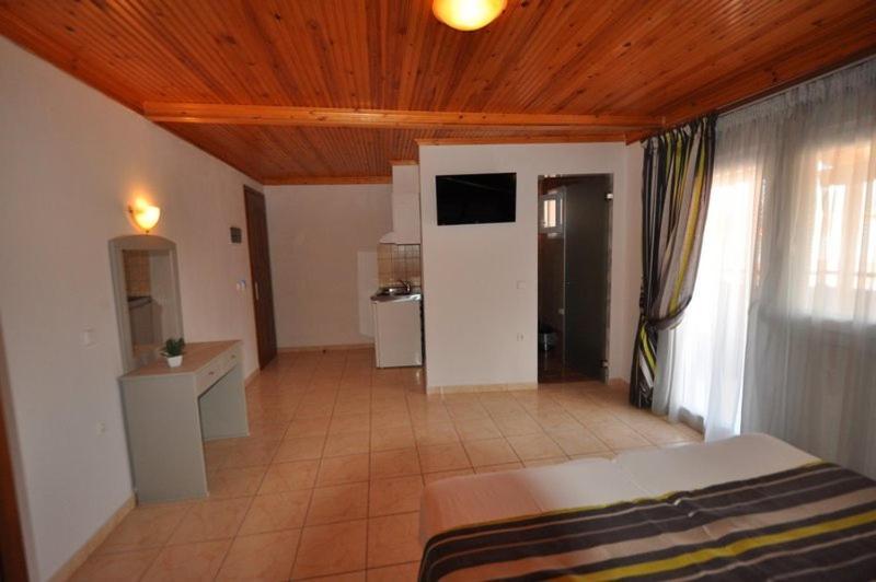 Hotel Asterias Limenaria  Exteriör bild