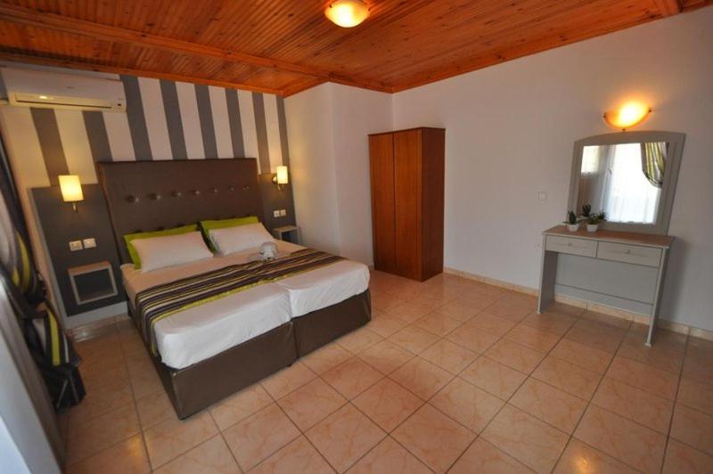 Hotel Asterias Limenaria  Exteriör bild