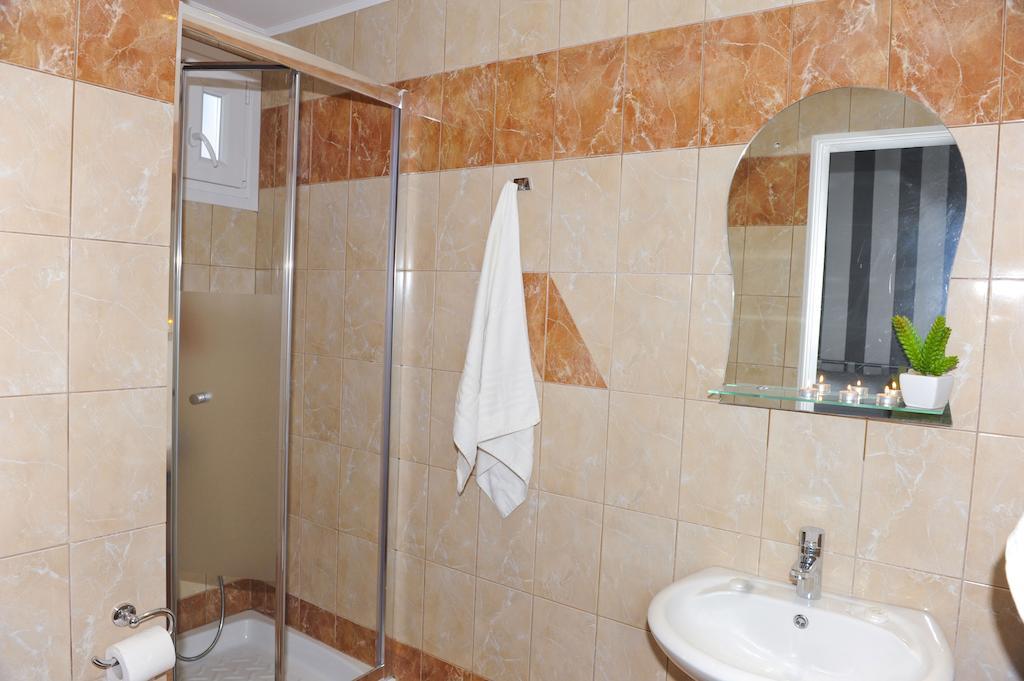 Hotel Asterias Limenaria  Rum bild