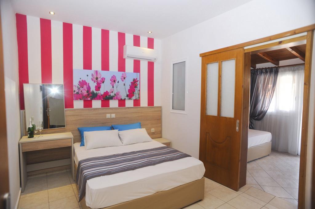 Hotel Asterias Limenaria  Rum bild